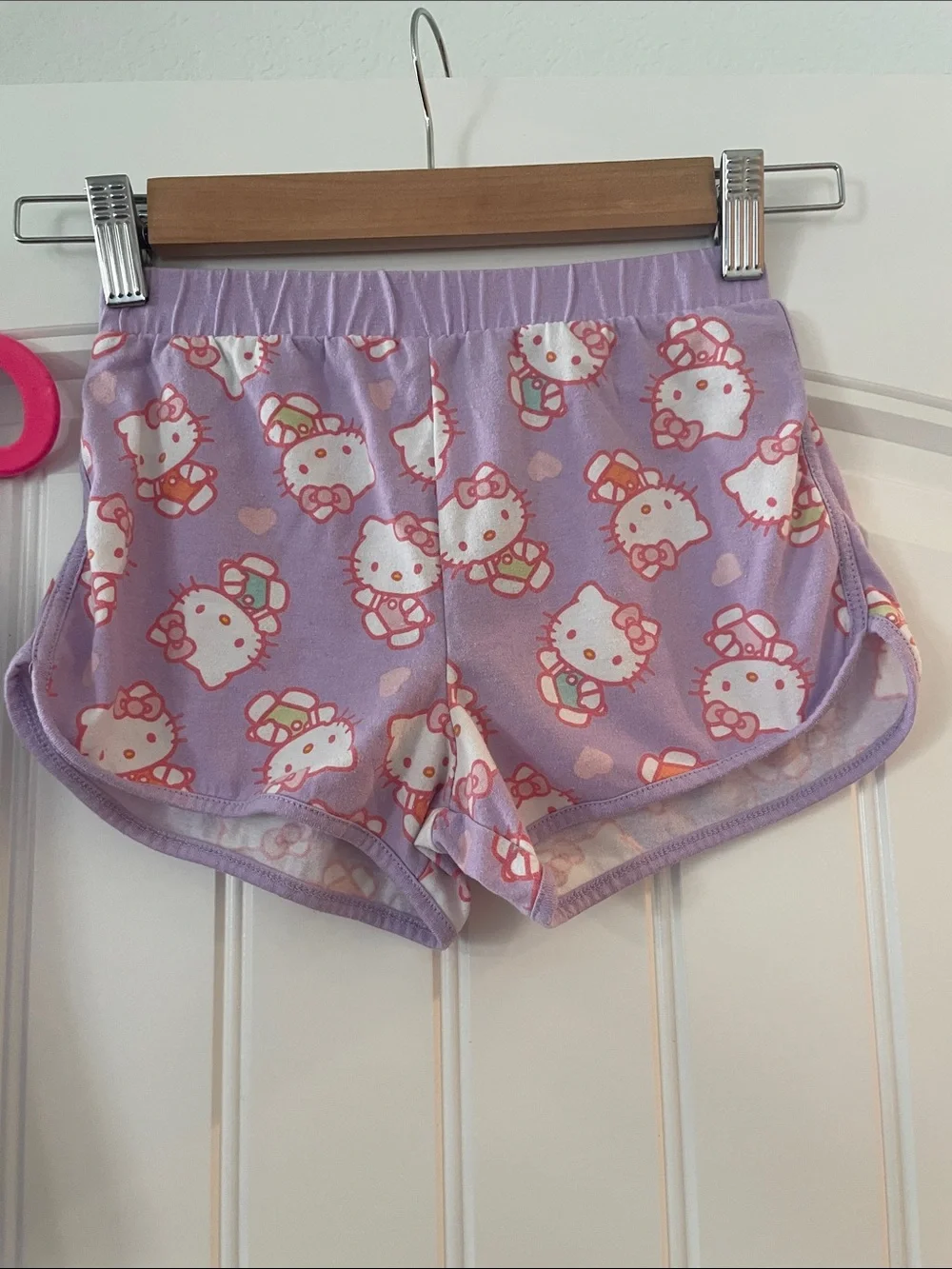 Hello Kitty Lavender Sleeveless Tank & Printed Shorts Pajama Set